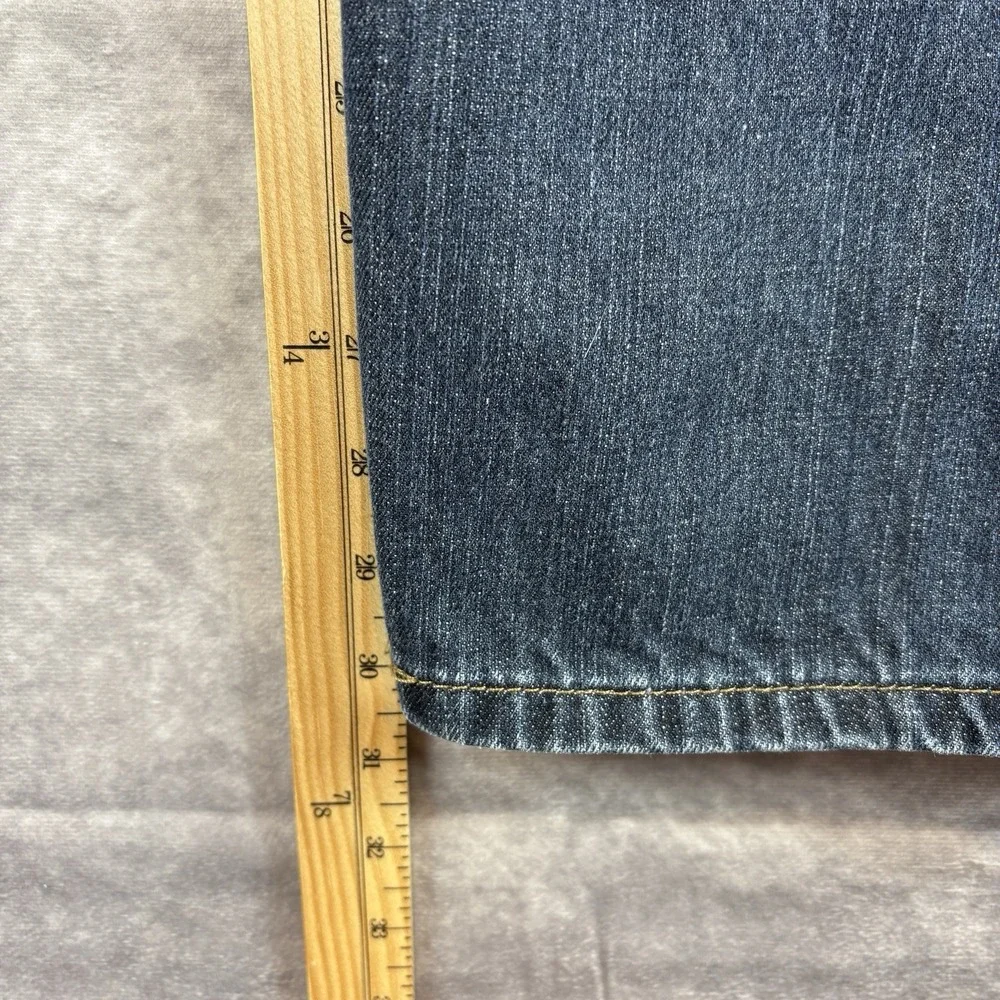 Levi's 550 Jeans Mens 38x32 Dark Blue Denim Relaxed Fit Straight Leg Flat Front